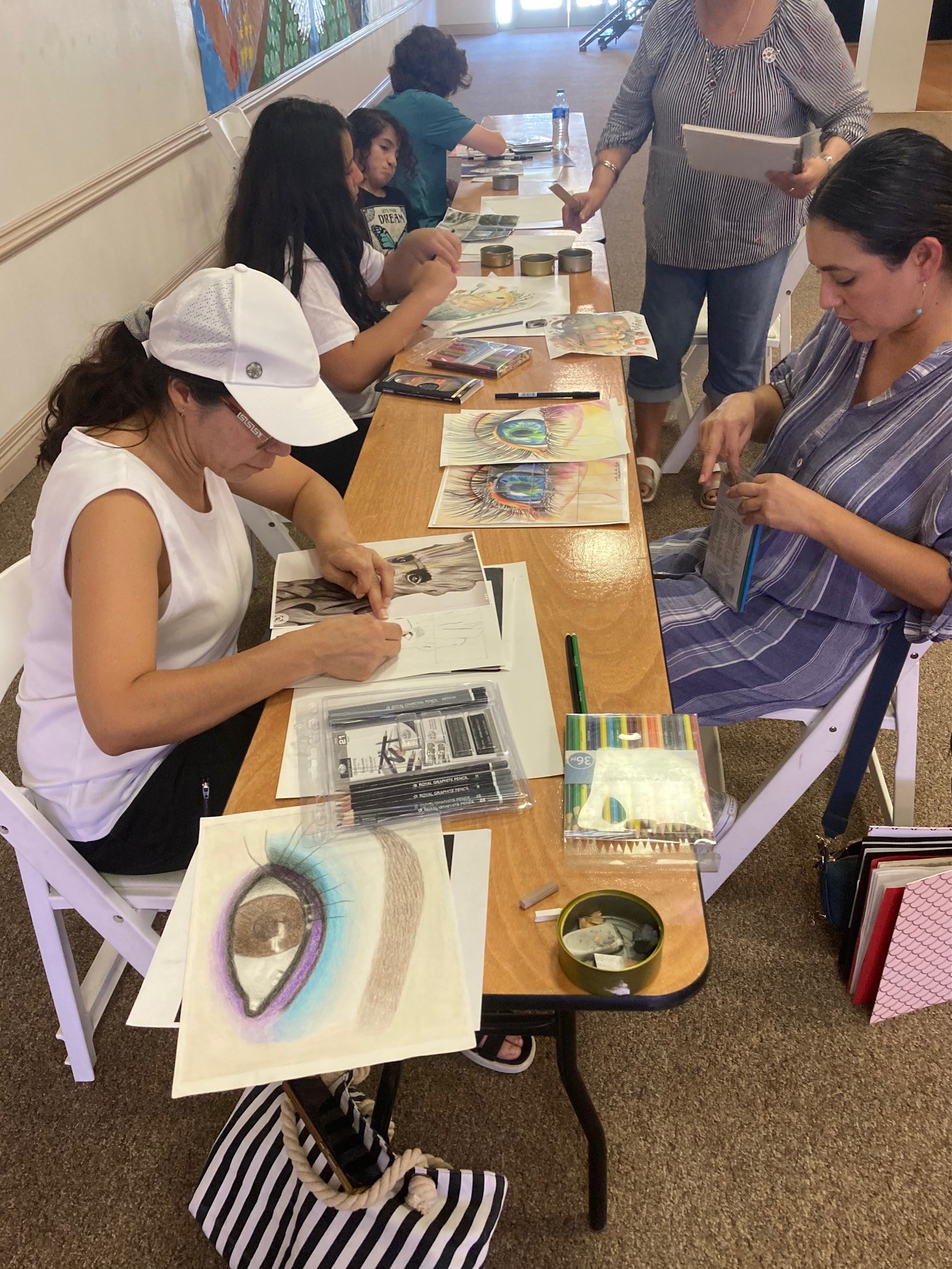 Artistic Drawing Class